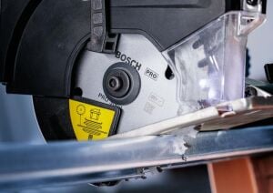 Bosch Pro 136x16 mm 30 Diş Akülü Metal Daire Testeresi 2608837745