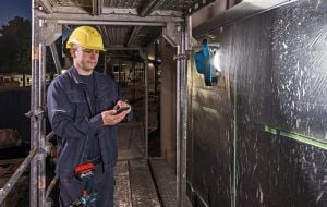 Bosch GLI 18V-2200 C 3 Amper Tek Akülü Projektör