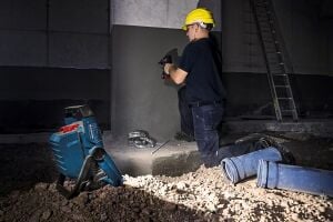 Bosch GLI 18V-2200 C 3 Amper Tek Akülü Projektör