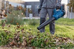 Bosch GBL 18V-750 1x5,5 Ah ProCORE Akülü Yaprak Üfleyici Bez Çantalı