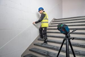 Bosch GLL 80-33 G Akülü 3 x 360° Yeşil Çizgi Lazeri 0601065501