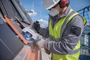 Bosch GWS 18V-180 P 1x5,5 Ah ProCORE Akülü Taşlama 180mm Bez Çantalı