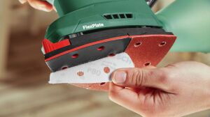 Bosch UniversalSander 18V-10 Çok Amaçlı Zımpara (Akü ve Şarj Yoktur) 06033E3100