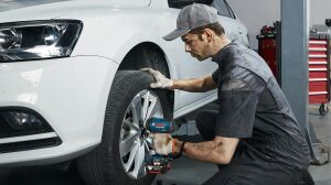 Bosch GDS 18V-400 1x4 Ah ProCORE Akülü Darbeli Somun Sıkma Bez Çantalı