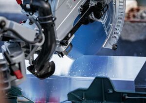 Bosch Alüminyum Daire Testeresi 300*30 mm 96 Diş Expert 2608644114