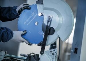 Bosch Paslanmaz Çelik 305*25,4mm 80 Diş Expert Daire Testere Bıçağı 2608644284