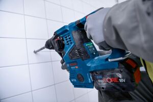Bosch GBH 18V-28 C Tek Akülü Kırıcı Delici 4 Amper Bez Çantalı
