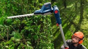 Bosch GHE 18V-50 TP Uzun Saplı Akülü Çit Kesme (Solo) 06008D5000