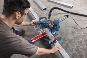 Bosch GCM 305-216 S 1300 W 216 mm Gönye Kesme Makinesi 0601B61000