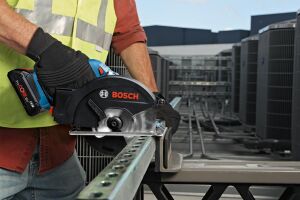 Bosch GKM 18V-50 1X4 Ah Procore Akülü Daire Testere Bez Çantalı
