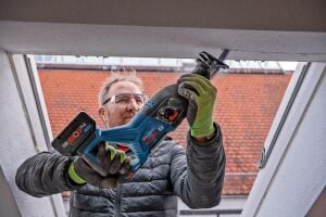 Bosch GSA 185-LI 1x4 Ah ProCORE Akülü Panter Testere Bez Çantalı