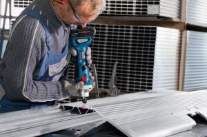 Bosch GGS 18V-20 1x4 Ah ProCORE Akülü Kalıpçı Taşlama Bez Çantalı