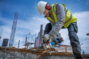 Bosch GWS 18V-15 P 1x5,5 Ah ProCORE Akülü 125 mm Avuç Taşlama