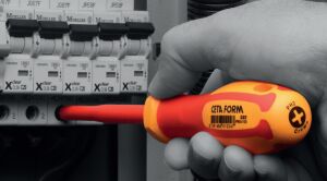 Ceta Form 4 Parça 1000 volt VDE İzoleli Düz Yıldız Tornavida Seti G99-401