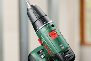 Bosch PSR 1800 LI-2 1,5 AH Akülü Delme/Vidalama Makinesi (Çift Akü) 06039A3101