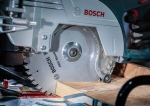 Bosch Pro 250x30 mm 40 Diş Ahşap Daire Testere 2608640643