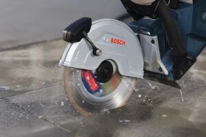 Bosch GCS 18V-230 Akülü Sulu Beton Kesme Makinesi 230 mm (Solo) 06013B0000