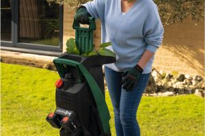 Bosch U.Shredder 2X18V-25 2x4 Ah Akülü Dal Öğütme 06008E0000