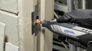 Dremel 8250-5 Yeni 1x12V Akülü Kömürsüz Çok Amaç El Motoru F0138250JA