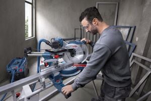Bosch GCM 340-305 D 305 mm Çift Eğimli Kayar Gönye Kesme 0601B60000