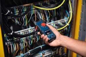 Bosch GMC 600-15 Dijital Pens Ampermetre CAT IV 0601077600