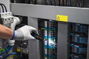 Bosch GVD 1000-17 Temassız CAT IV Faz Kontrol Kalemi 0601077000