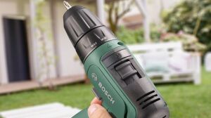 Bosch UniversalDrill 18 (2x 1,5Ah) Çift Akülü 06039C8005