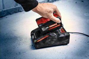 Bosch Expert EXAL 18V-160 Hızlı Şarj Cihazı 1600A03D3A