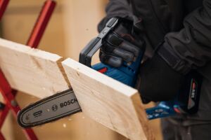 Bosch GKE 18V-15 Profesyonel Zincirli Ağaç Kesme (Solo) 06008D7000