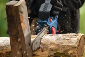 Bosch GKE 18V-15 Profesyonel Zincirli Ağaç Kesme (Solo) 06008D7000