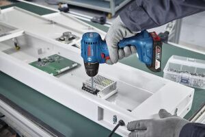 Bosch ISR 18V-30 P Endüstriyel Akülü Vidalama (Akü ve Şarj Yoktur) 06019M7020