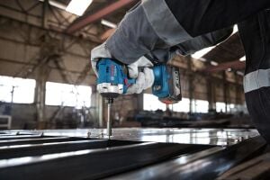 Bosch GDR 18V-215 Akülü Darbeli Vidalama (Akü ve Şarj Yoktur) 06019N2020