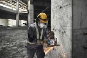 Bosch GWS 18V-15 S Akülü Taşlama (Akü ve Şarj Yoktur) 06019M6000