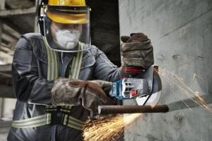 Bosch GWS 18V-15 S 1x8 Ah ProCORE 18V+ Akülü Taşlama Bez Çantalı