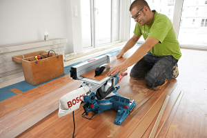 Bosch GTM 12 JL Üstten Tablalı Gönye Kesme Makinesi 0601B15001